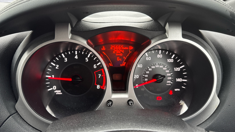 Nissan Juke 1.2 DiG-T Tekna 5dr Petrol Hatchback